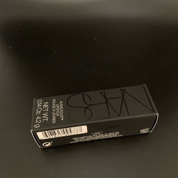 NARS Audacious Lipstick - Deborah - Picture 3 of 5